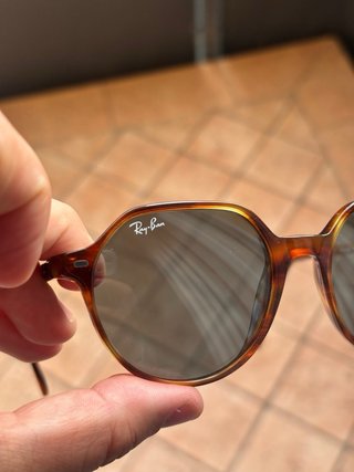 Ray-Ban Thalia RB2195 Occhiali da Sole