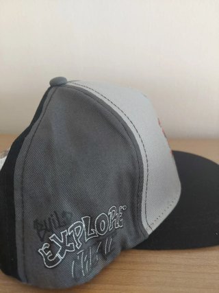 Gorra Minecraft TNT Creeper Negra Gris