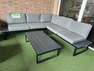 Sofá rinconera 224cm + mesa exterior