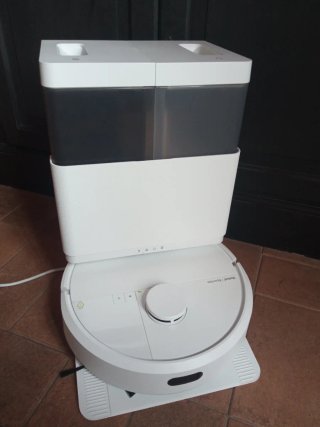 Robot aspirador y fregasuelos Roomba 405