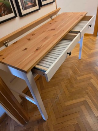 Cómoda y Escritorio Ikea Blancos