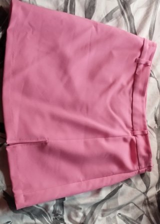 Falda rosa