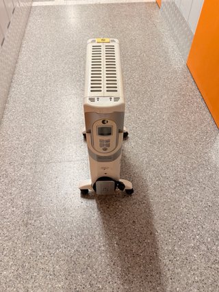 Estufa eléctrica beige/blanca