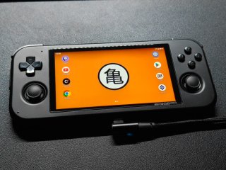 [NO NEGOCIABLE] Retroid Pocket 3 Plus Negra