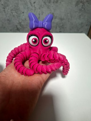 Pulpo Articulado Rosa con Lazo Morado