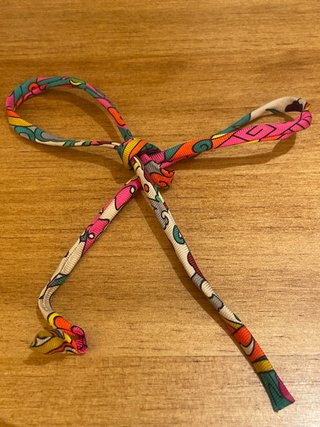Cinta de seda twilly de Hermes nueva