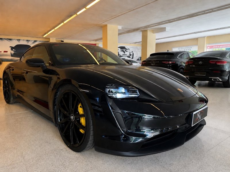 Porsche Taycan - foto 1