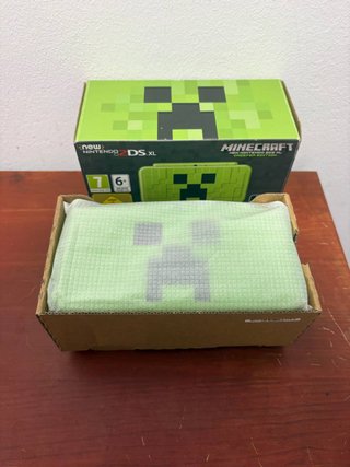 New Nintendo 2DS XL Minecraft Creeper