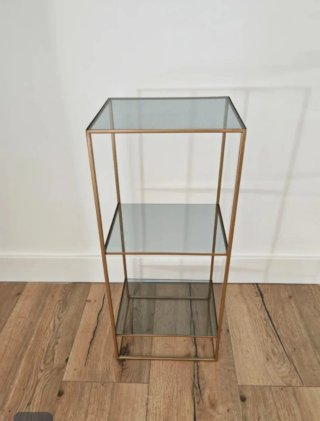 Estantería auxiliar cristal y metal dorado