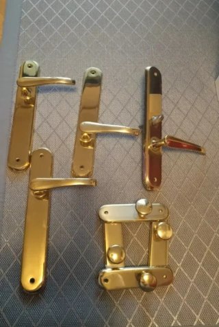 Tiradores Puerta Dorados