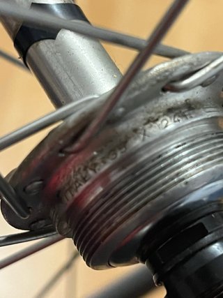 Buje Campagnolo SR 28 radios 120mm NOS