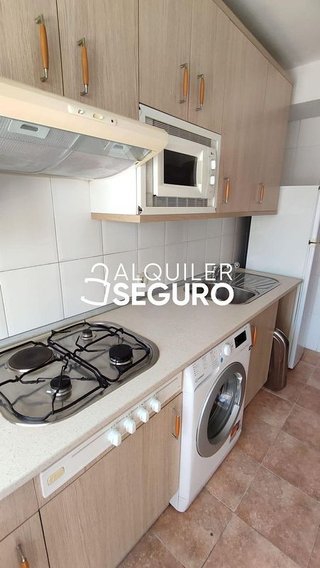Piso en alquiler en La Paz en Madrid