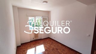 Piso en alquiler en La Paz en Madrid