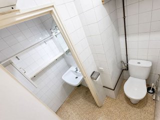 Local comercial en venta en Sant Josep en Hospitalet de Llobregat, L´