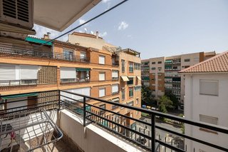 Piso en alquiler en Camino de Ronda - Rosaleda en Granada