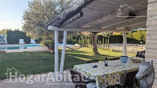 Chalet en venta en Oliva Playa en Oliva