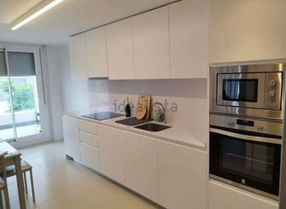 Piso en alquiler en Nueva Andalucía centro en Marbella