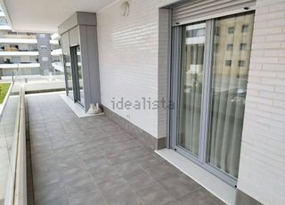 Piso en alquiler en Nueva Andalucía centro en Marbella