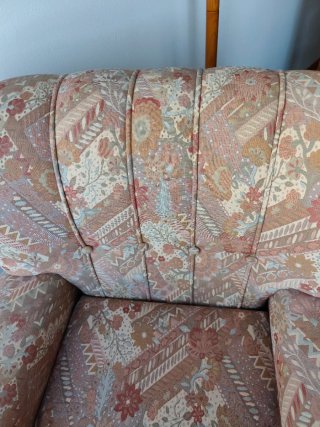 Sillón vintage tela beige y rosa RIBADEO (GALICIA)