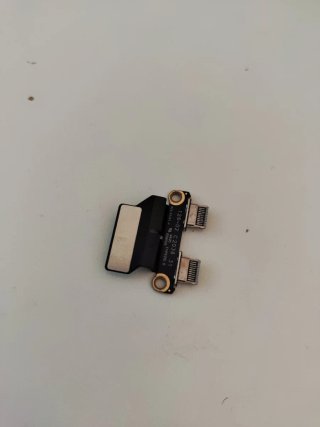 Thunderbolt USB-C MacBook Air M1