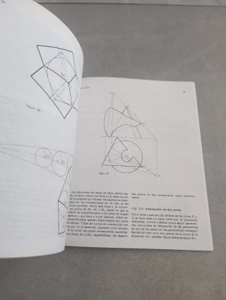 GEOMETRÍA DESCRIPTIVA CON FIGURAS ESTEREOSCÓPICAS