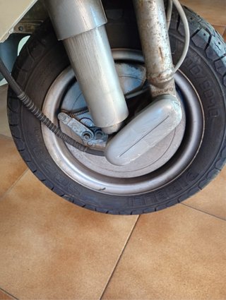 Vespa Cosa 200cc Beige. MOTOR CON 2.000 kms.