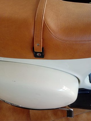 Vespa Cosa 200cc Beige. MOTOR CON 2.000 kms.