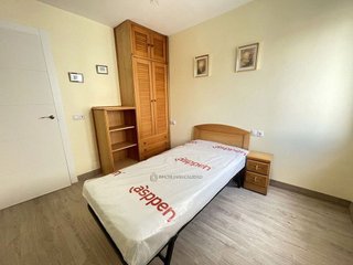 Piso en alquiler en Plaza España - Villa Pilar - Reyes Católicos - Vadillos en Burgos