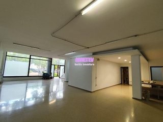 Local comercial en venta en Montigalà -Sant Crist en Badalona