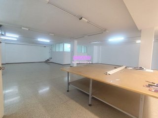 Local comercial en venta en Montigalà -Sant Crist en Badalona