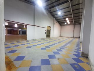 Nave industrial en venta en Palacio de Congresos - Urbadiez - Entrepuentes en Sevilla