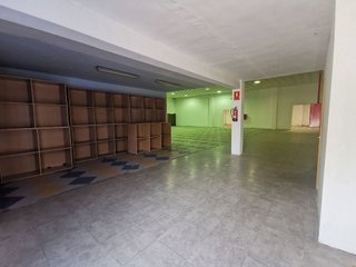 Nave industrial en venta en Palacio de Congresos - Urbadiez - Entrepuentes en Sevilla