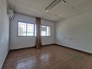 Nave industrial en venta en Palacio de Congresos - Urbadiez - Entrepuentes en Sevilla