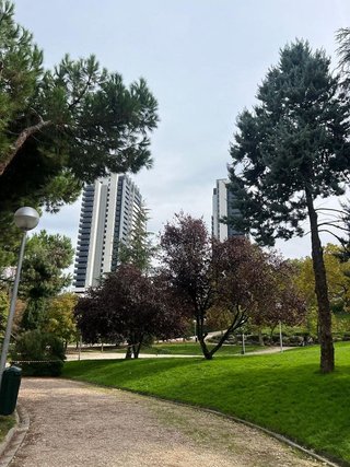 Piso en alquiler en Valdezarza en Madrid