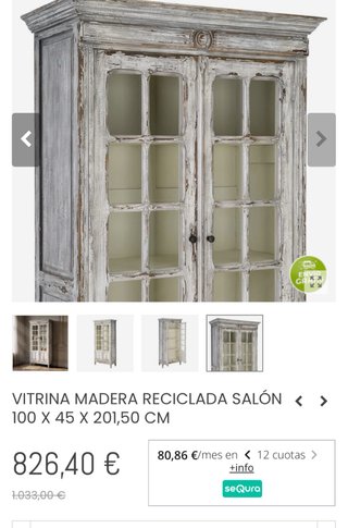 Vitrina de madera maciza con cristal