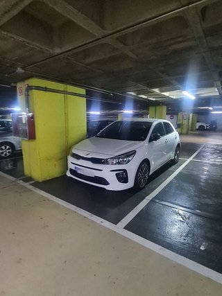 Garaje en venta en Can Serra en Hospitalet de Llobregat, L´
