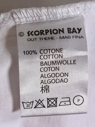 T-shirt bianca con stampa scorpione