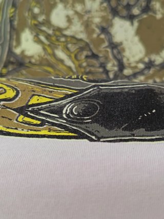 T-shirt bianca con stampa scorpione