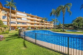 Piso en venta en Elviria en Marbella