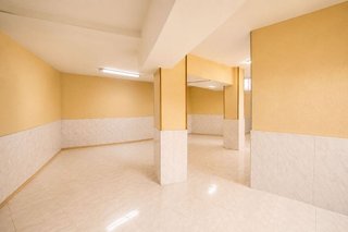 Local comercial en alquiler en Milán - Pumarín - Teatinos en Oviedo