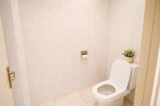 Local comercial en alquiler en Milán - Pumarín - Teatinos en Oviedo