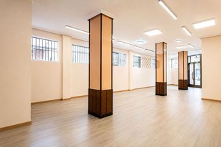 Local comercial en alquiler en Milán - Pumarín - Teatinos en Oviedo