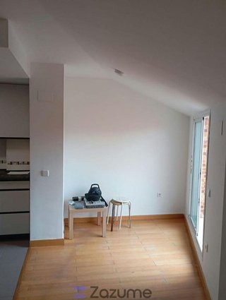 Piso en alquiler en Camarena