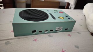 Xbox Series S 512GB con skin BMO