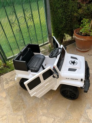 Coche Eléctrico 12V con Mando y Música