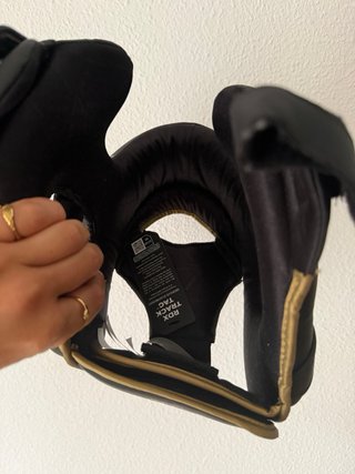 Casco Sparring Boxeo RDX Negro/Dorado