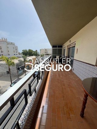 Piso en alquiler en La Carihuela en Torremolinos