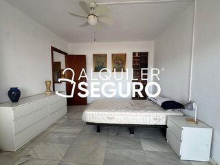 Piso en alquiler en La Carihuela en Torremolinos