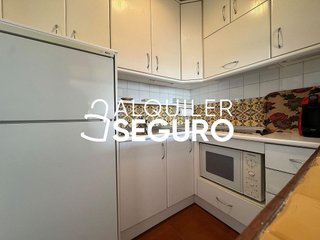 Piso en alquiler en La Carihuela en Torremolinos
