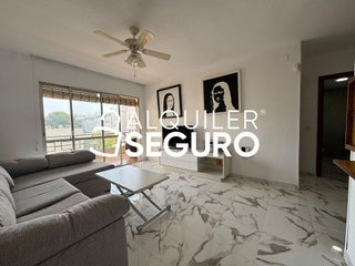 Piso en alquiler en La Carihuela en Torremolinos